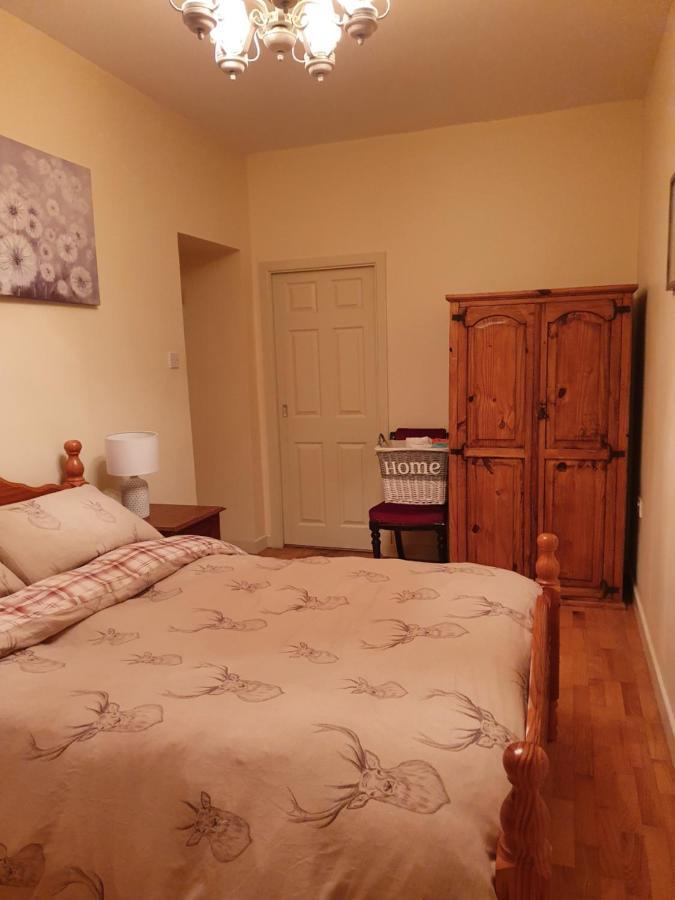 The Aul Shop & Public House -Entire Private Annexe Apartment Kilcoo ภายนอก รูปภาพ